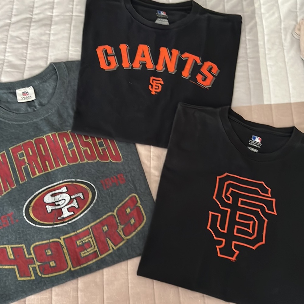 Bundles 3 men’s Team sport shirts size 3XL